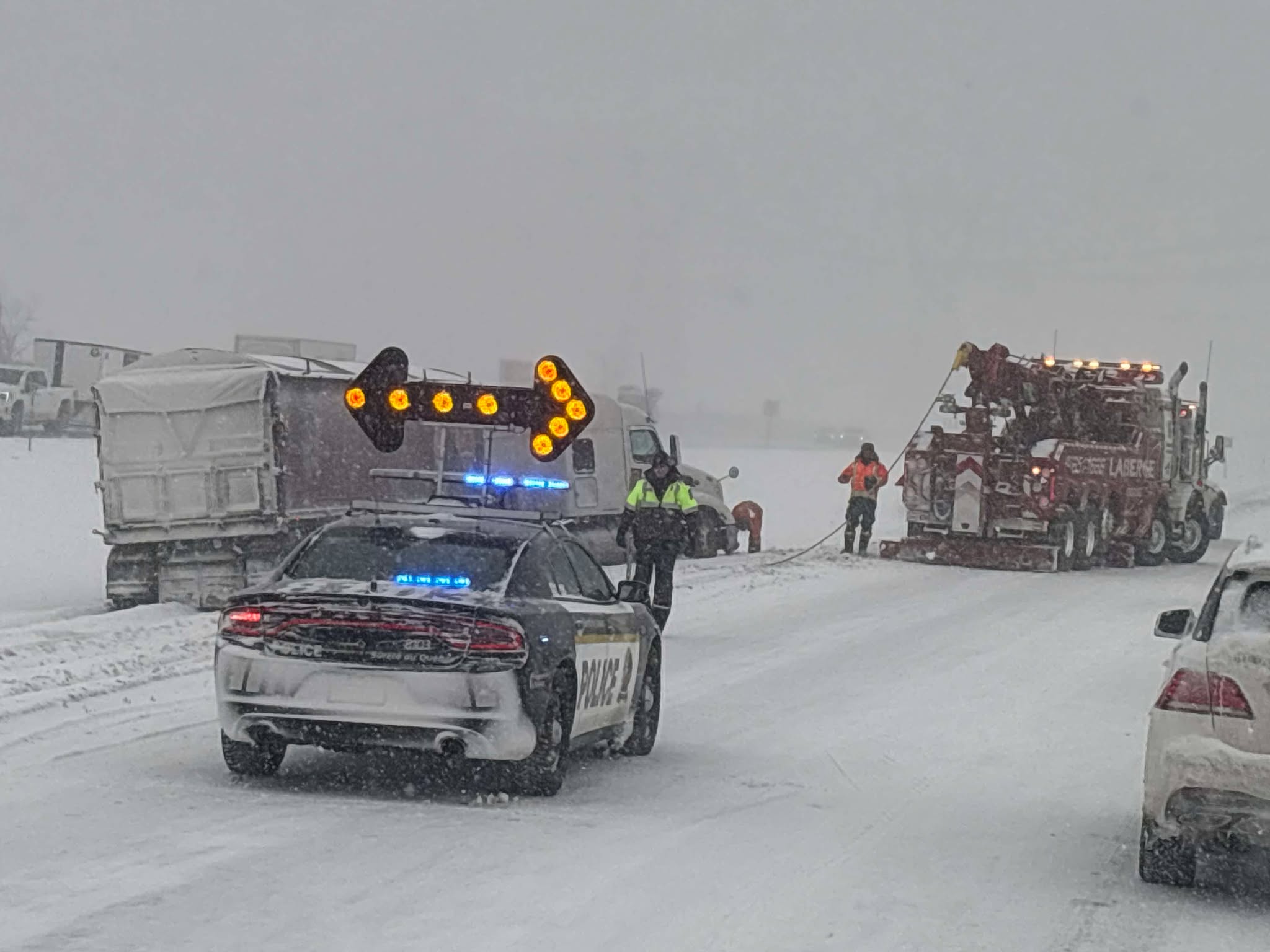 Intervention en tempête de neige avec la SQ